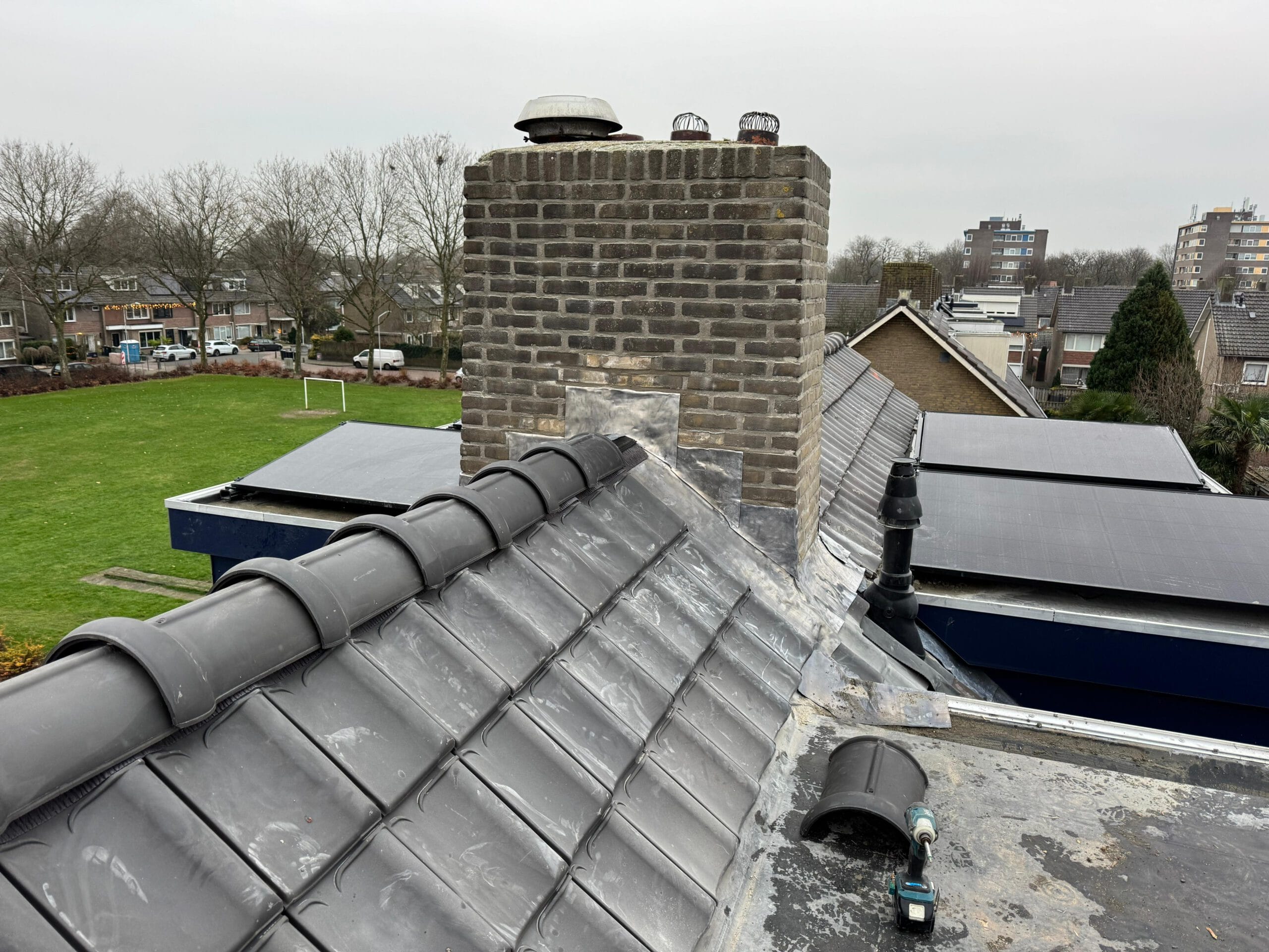 Schoorsteenrenovatie 2 Schoorsteenrenovatie tweede afbeelding